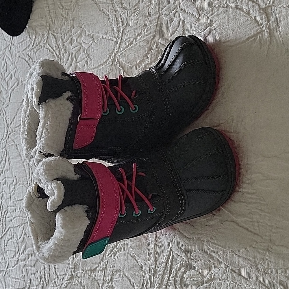 Cat & Jack Journey Winter Snow Boots Size 9